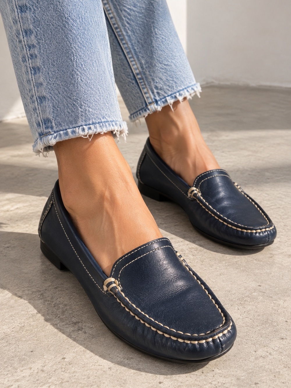 Navy Leather Driving Loafers Moc Toe Naturalizer 7M Coastal Preppy